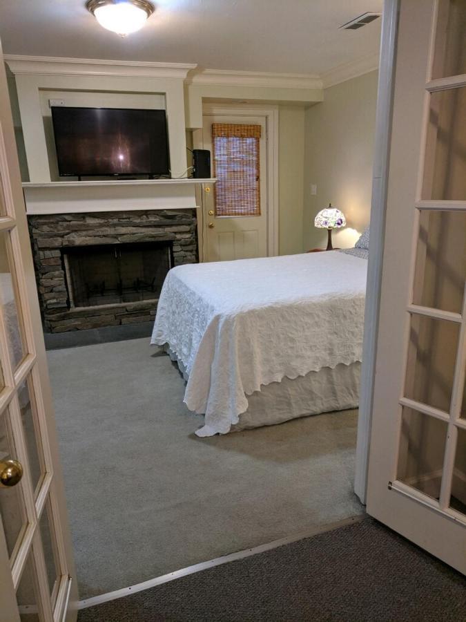 Niagara Mansion Carriage Suite Люистън Екстериор снимка